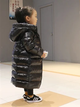 2023 новый весенне-осенний длинный пуховик для девочек длиной до колена, яркая тонкая куртка с капюшоном